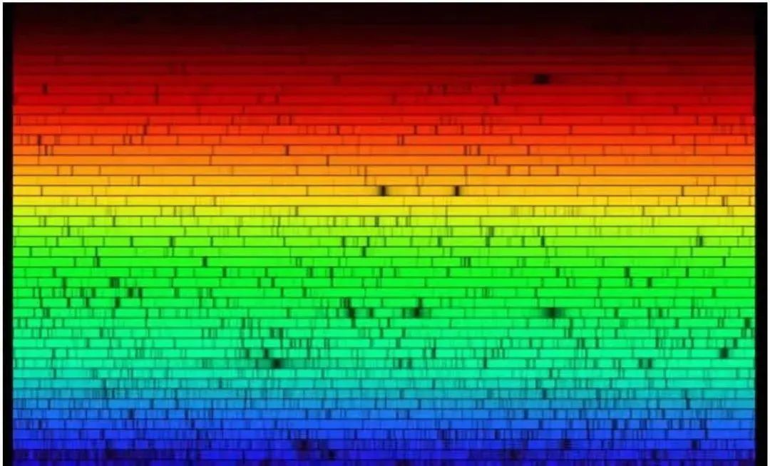 1万5千光年外，一颗快要死亡的恒星！被韦伯拍到罕见时刻