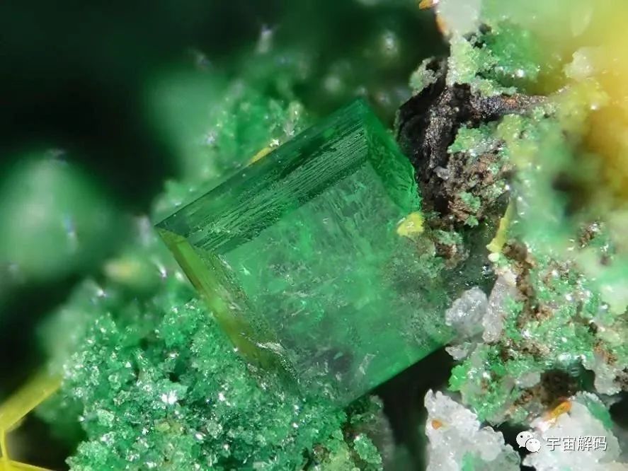 1公斤的铀235裂变后，能释放多少能量？