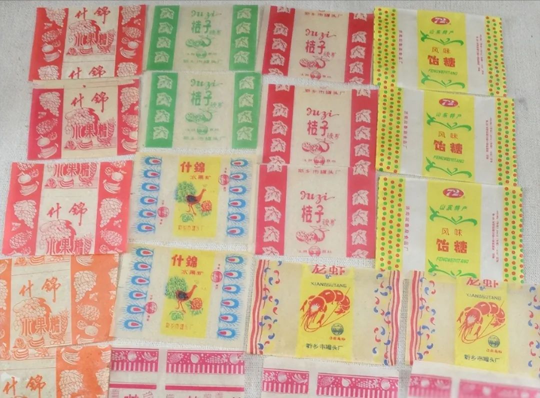 八十年代的那些日常生活用品，仿佛一下子把人拉回了过去