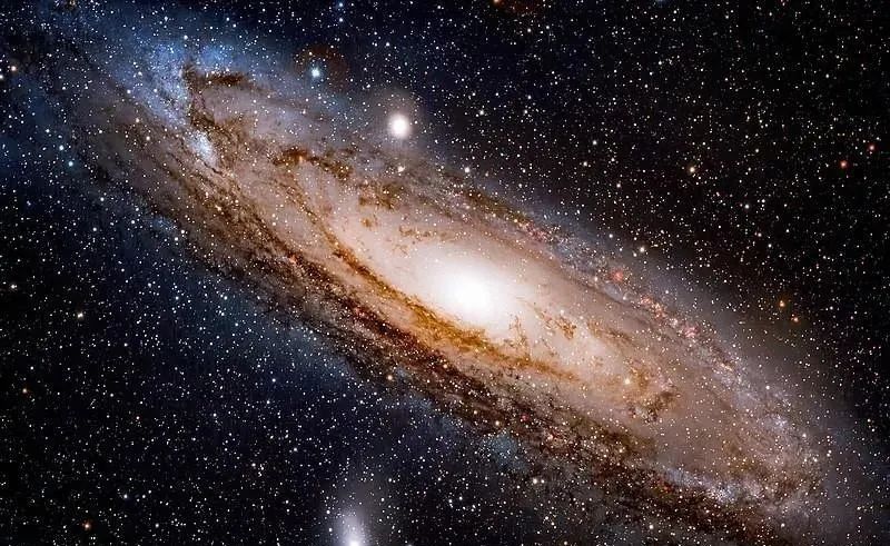 遥远深空，一个罕见的圆环！宇宙竟有如此古怪的星系