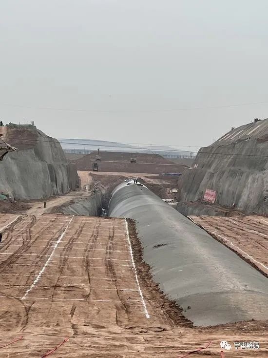 中国基建大显神通！削平370座山头，让“神鸟”起飞