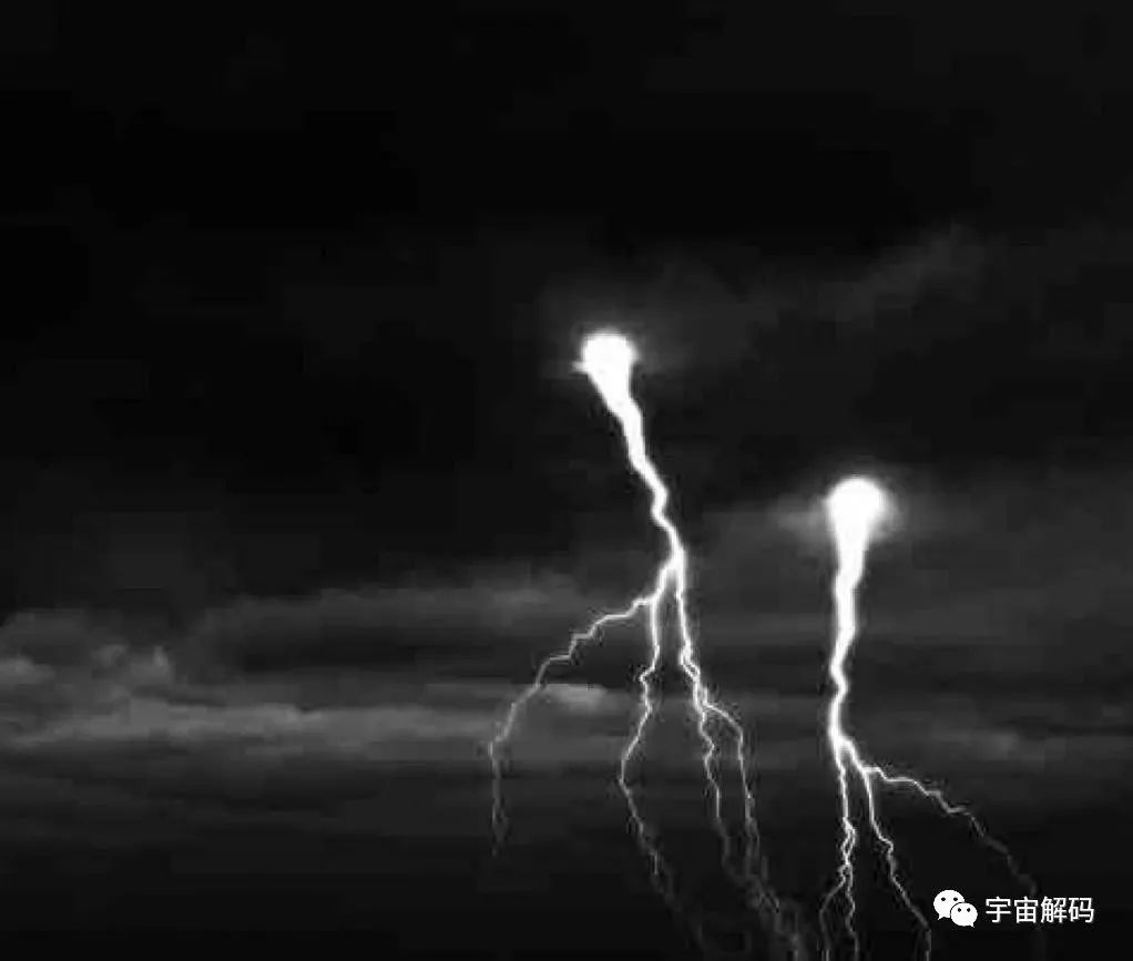 地震前有哪些前兆？土耳其大地震前，不少人目睹了“蓝光现象”！