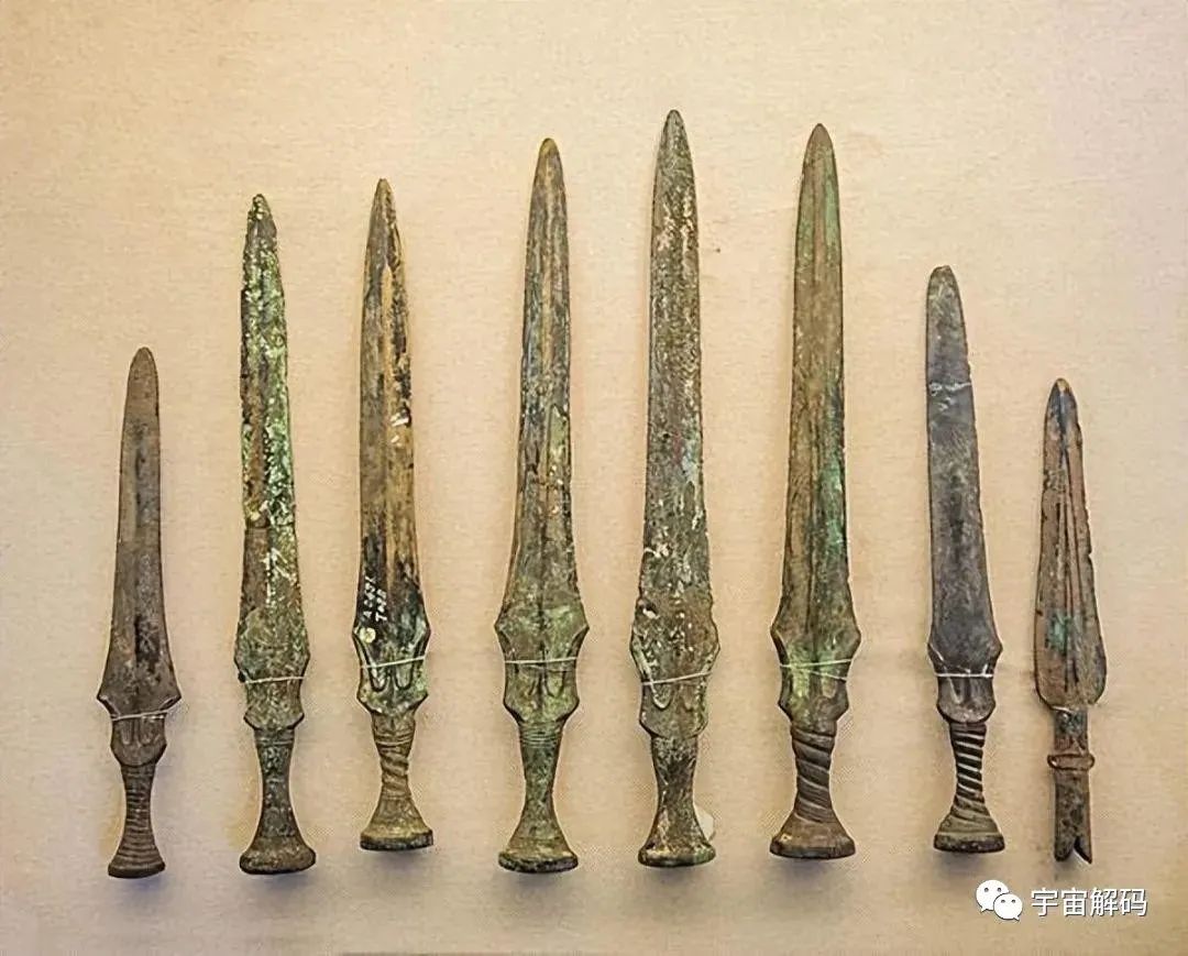 揭秘兵器真实重量：古代武将真能举几十斤的兵器打一天？