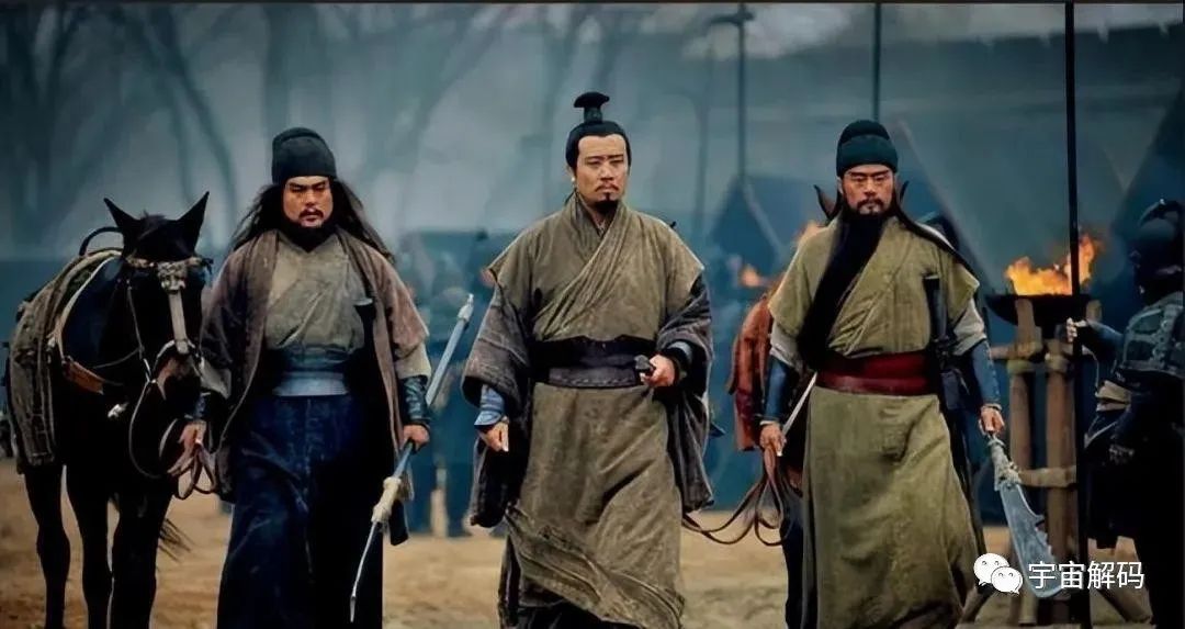 揭秘兵器真实重量：古代武将真能举几十斤的兵器打一天？