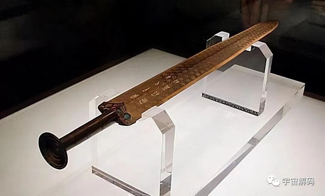 揭秘兵器真实重量：古代武将真能举几十斤的兵器打一天？