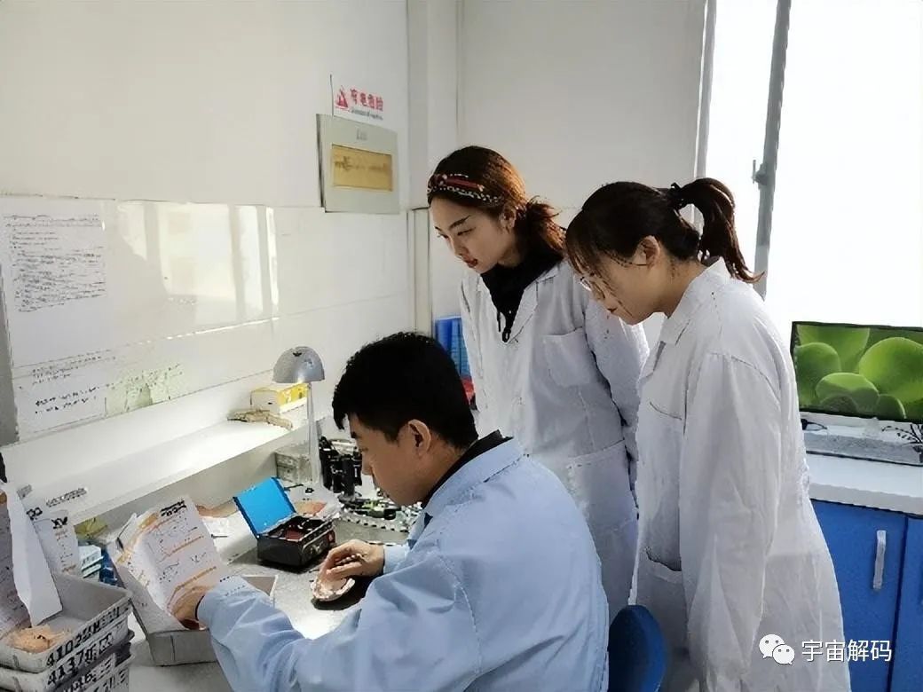 中国每年有60万医学生毕业，为何仅10万人能披上白大褂
