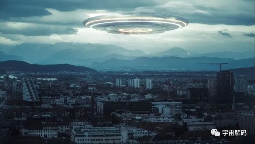 宗教油画上发现UFO，是一种天使的形象
