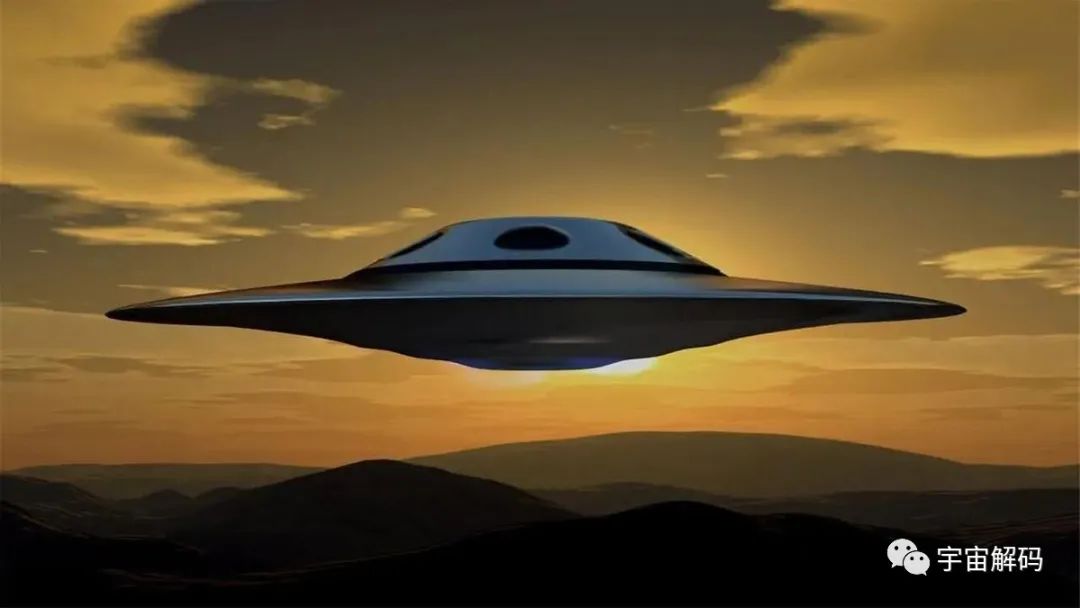UFO着火？出现怪云，伸出触手，警方解释不能令人信服