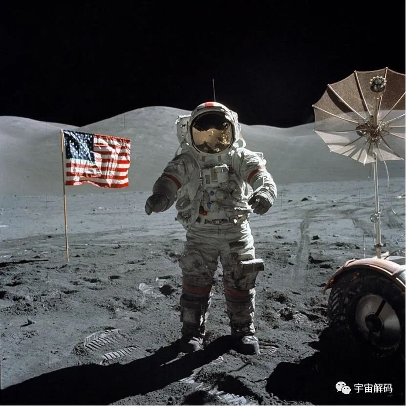 美国登月怀疑，月球车扬起月尘的高度，真就有问题