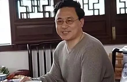 丘成桐：人类生活在十维宇宙里