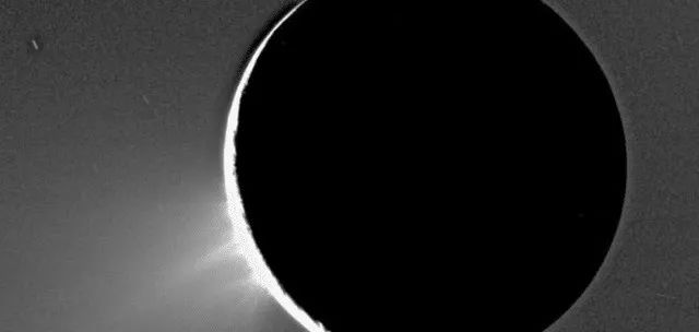 探测器拍下木卫二真实画面，这个星球表面有点不可思议