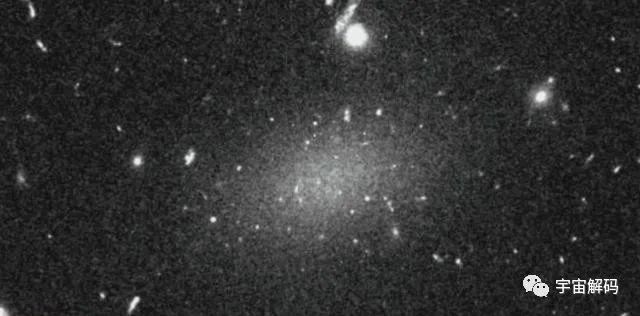 不发光的神秘星系，或者是解开“卫星星系”失踪的关键