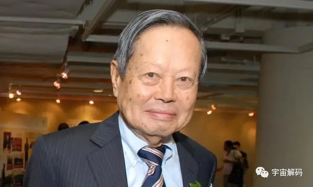 比霍金更伟大？物理学家比拼，杨振宁可以排第几？