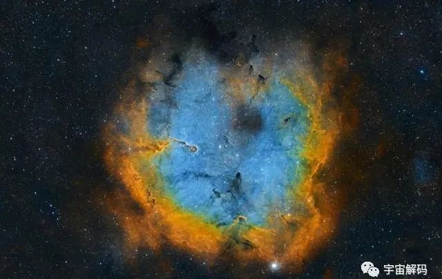 1054年，人类目睹了一场宇宙大爆炸，它的残骸现在还在天空中闪耀