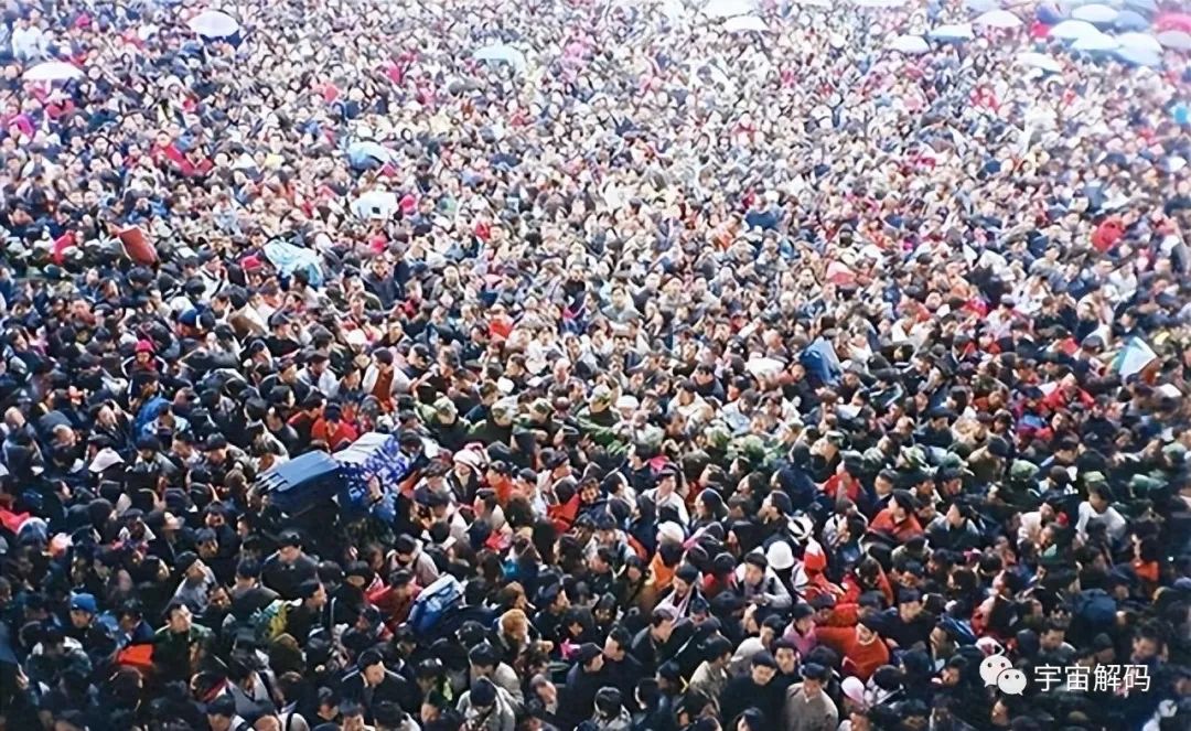 中国14亿多人口，每天正常死亡人数是多少？