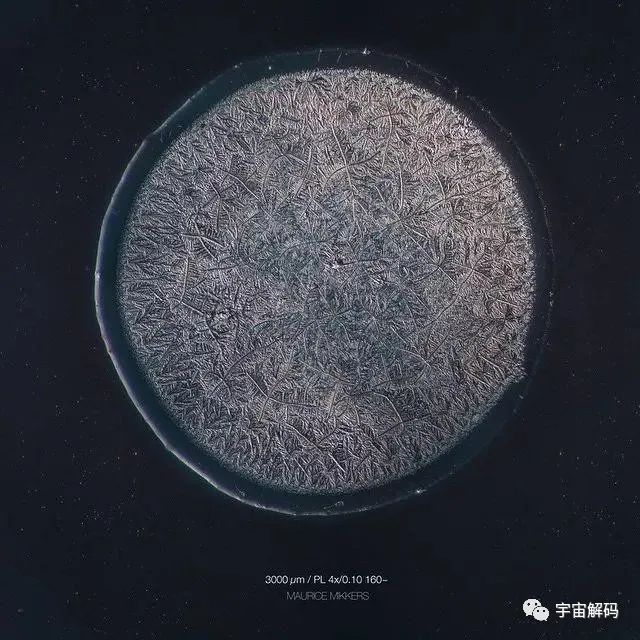 不同情绪下流的泪水，悲伤的泪水“带刺”