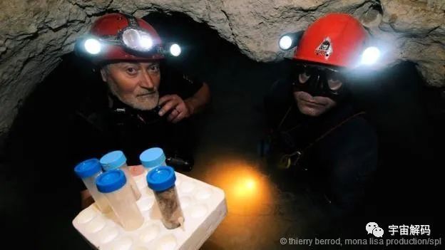 科学家误入550万年前的洞穴，里面充满毒气，多种生物从未见过